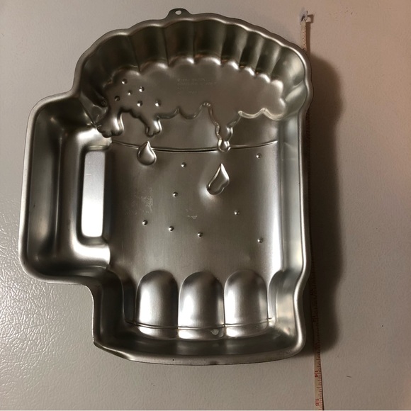 VTG 1984 Wilton Good Cheer Beer Mug Cake Pan Mold 502-3965 Pint Stein Ale Father - Picture 2 of 4